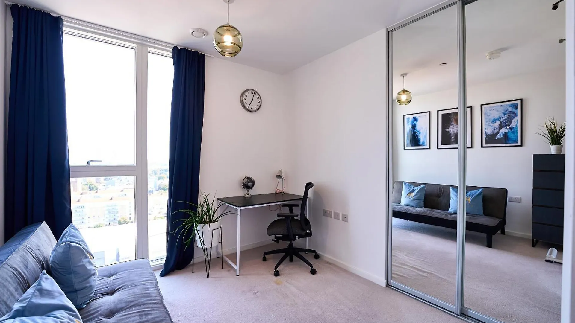 Skyline Views Retreat - Corsican London 0*,  United Kingdom